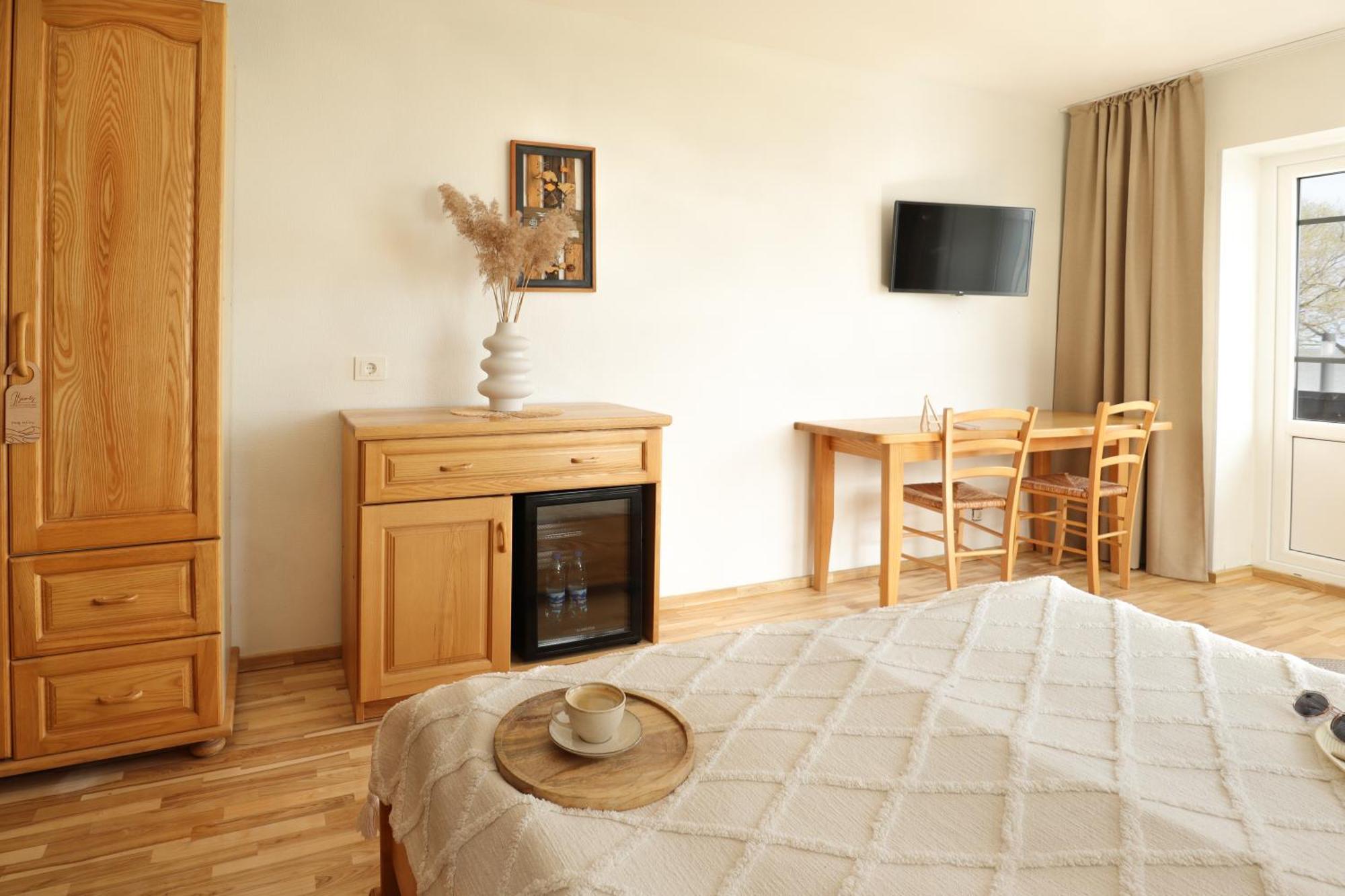 Prie Mariu Hotel Nida Luaran gambar